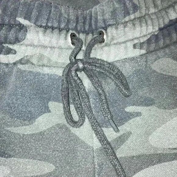 Wild fable jogger camo print size m - Picture 4 of 7